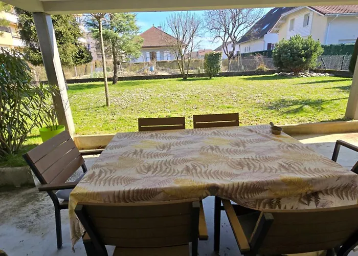 In A Townhouse Apartman